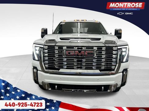 New 2026 GMC Sierra 3500 Denali w/ Denali Reserve Package image 8
