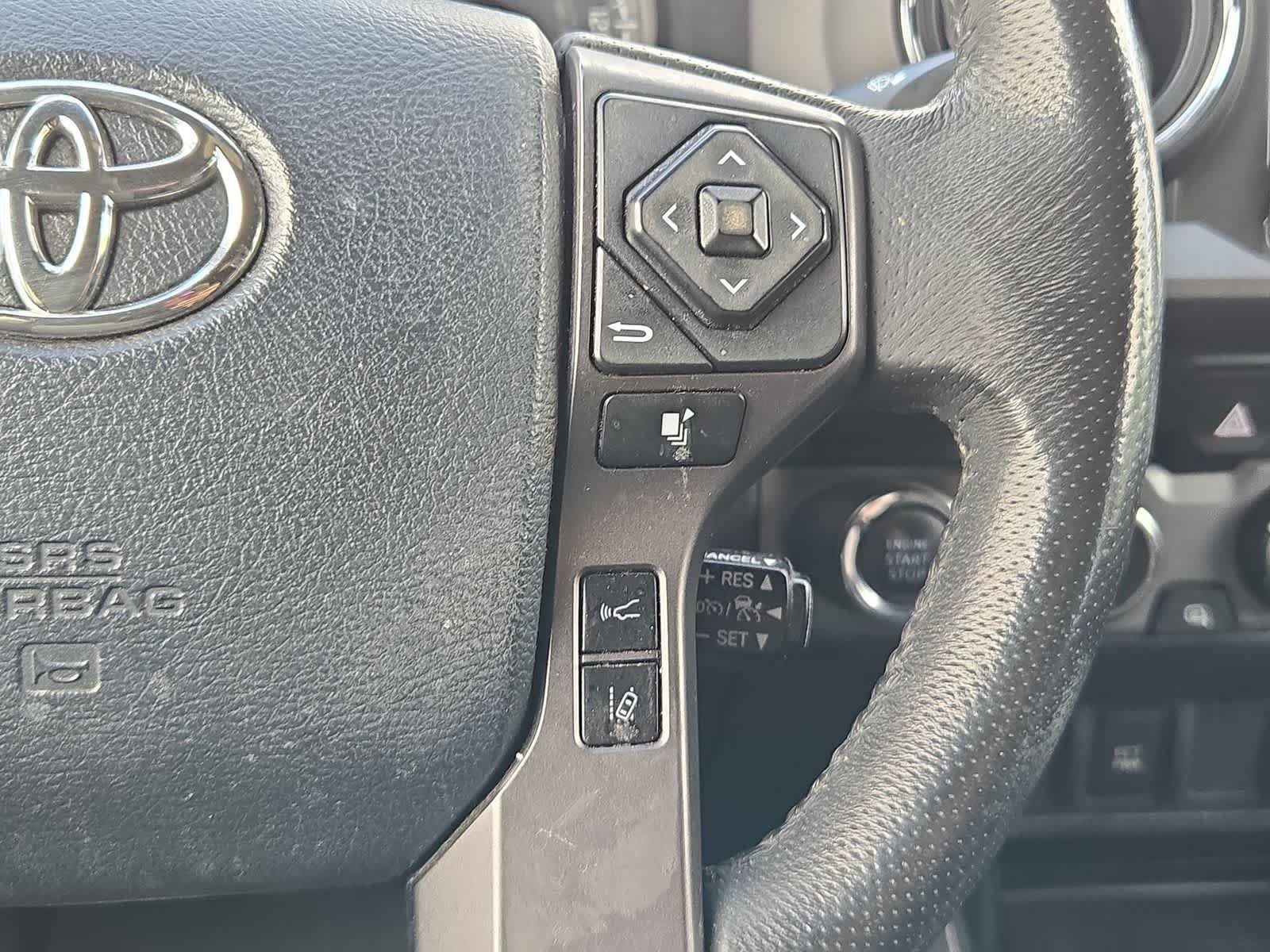 Used 2020 Toyota Tacoma TRD Off-Road AWD/4WD image 24