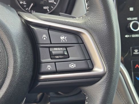 Used 2024 Subaru Outback Premium AWD/4WD image 23