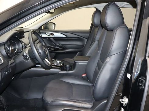 Used 2022 MAZDA CX-9 Touring image 10