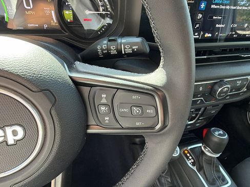 Used 2025 Jeep Wrangler Unlimited Sport S 4xe AWD/4WD image 28
