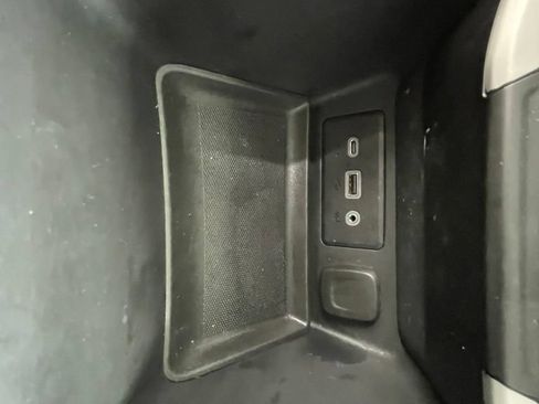 Used 2023 GMC Terrain SLE AWD/4WD image 20
