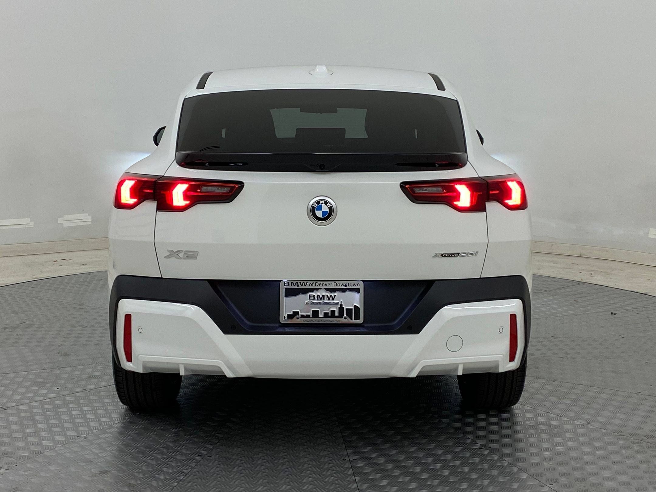 Used 2026 BMW X2 xDrive28i w/ Convenience Package AWD/4WD image 9