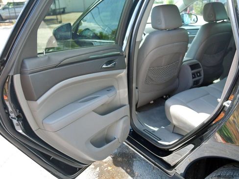Used 2011 Cadillac SRX 2WD image 12