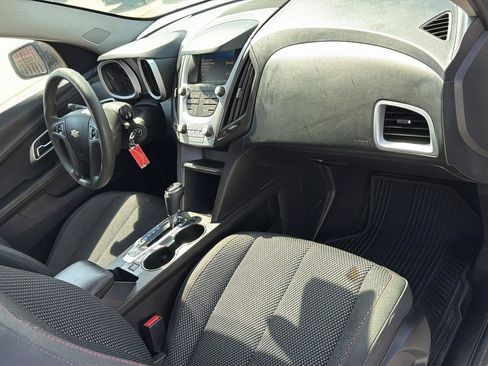 Used 2017 Chevrolet Equinox LS AWD/4WD image 19
