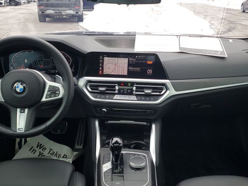 Used 2022 BMW 430i xDrive Coupe w/ M Sport Package image 23