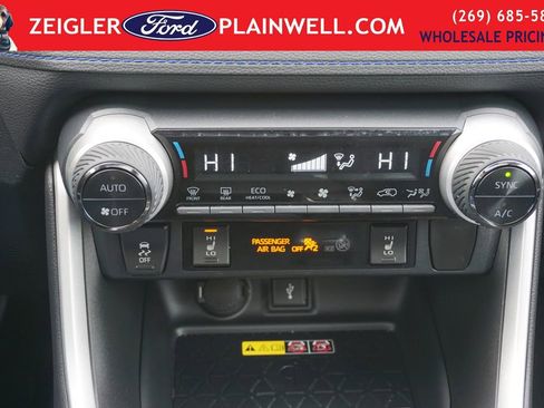 Used 2022 Toyota RAV4 XSE image 21