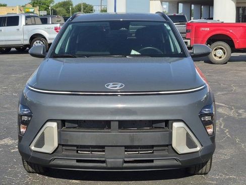 Used 2025 Hyundai Kona SEL AWD/4WD image 2