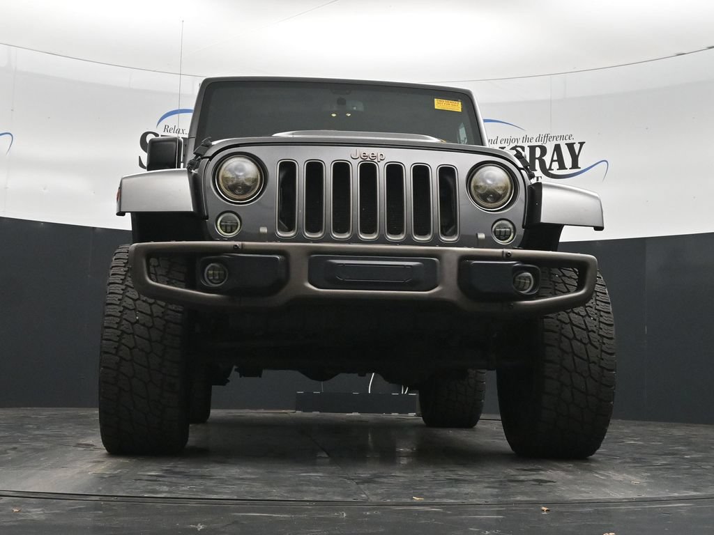Used 2016 Jeep Wrangler Sahara AWD/4WD image 27