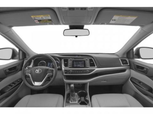 Used 2019 Toyota Highlander LE image 7