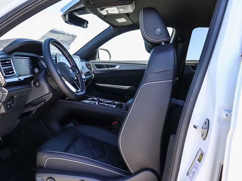 New 2026 Volkswagen Atlas Cross Sport SE AWD/4WD image 18