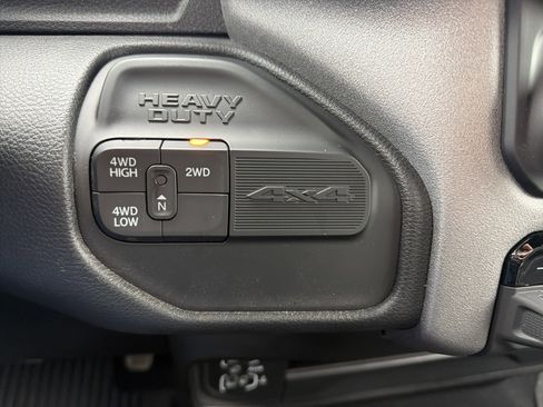 Used 2024 RAM 3500 Tradesman w/ Chrome Appearance Group image 15