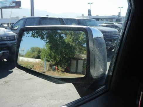 Used 2022 GMC Sierra 1500 Denali w/ Denali Reserve Package image 11