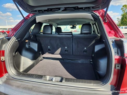 Used 2021 Jeep Cherokee Latitude Lux image 25