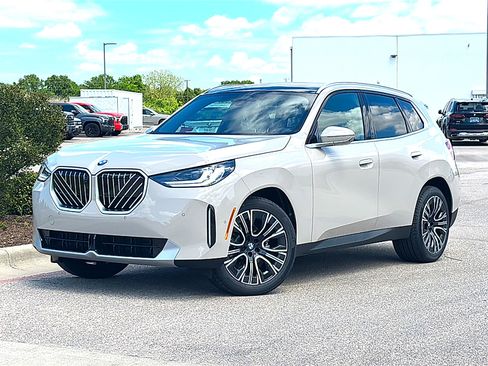 New 2026 BMW X3 xDrive30i w/ Premium Package AWD/4WD image 2
