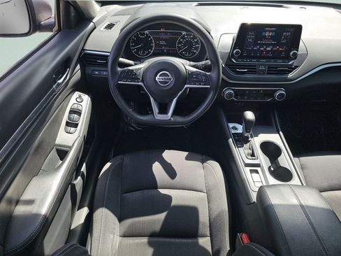 Used 2022 Nissan Altima 2.5 SV AWD/4WD image 4