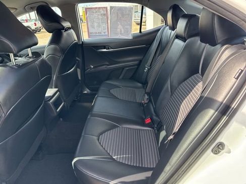 Used 2024 Toyota Camry SE image 13