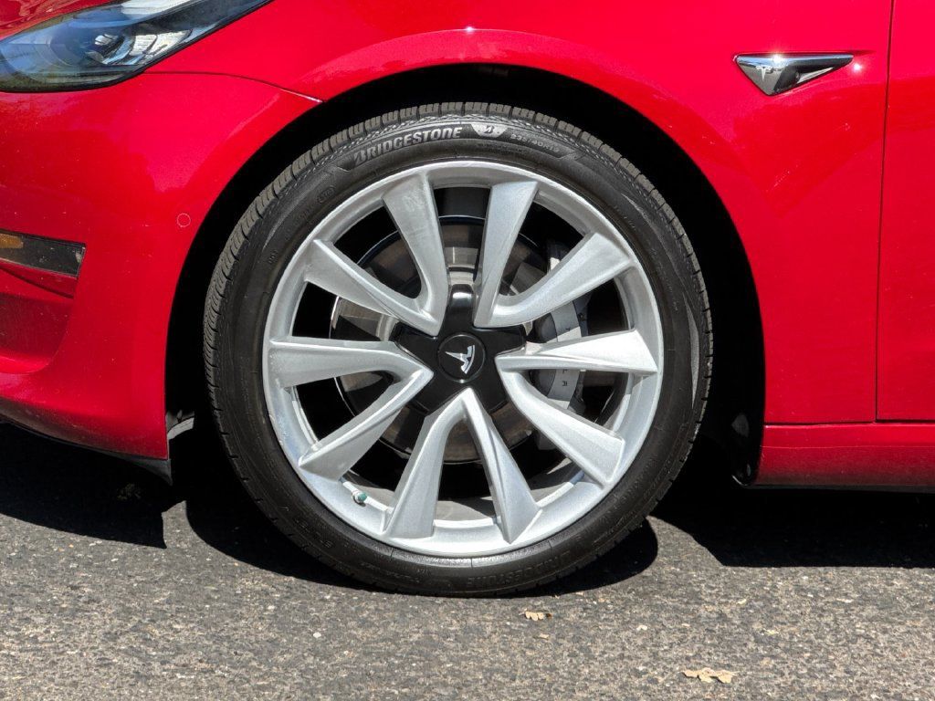 Used 2018 Tesla Model 3 Long Range RWD image 34