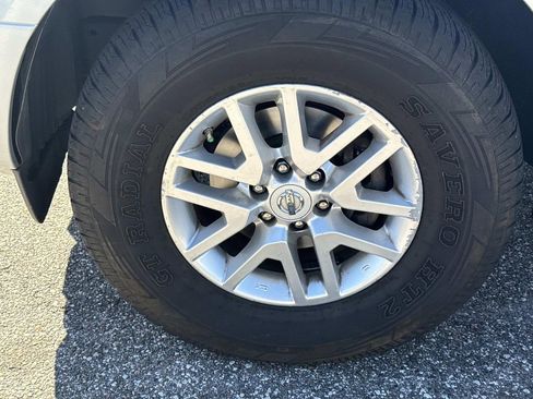 Certified 2019 Nissan Frontier SV image 11