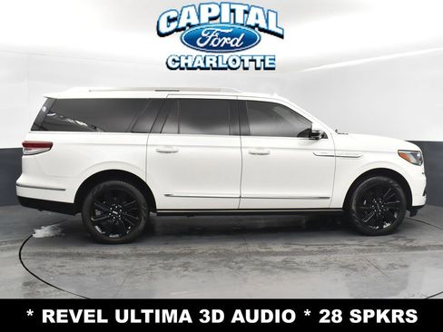Used 2023 Lincoln Navigator L Reserve image 8