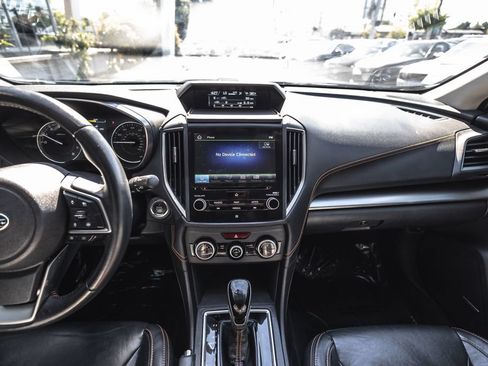 Used 2022 Subaru Crosstrek 2.5i Limited w/ Moonroof Package 2 AWD/4WD image 23