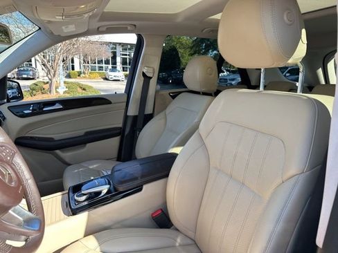 Used 2018 Mercedes-Benz GLE 350 image 12