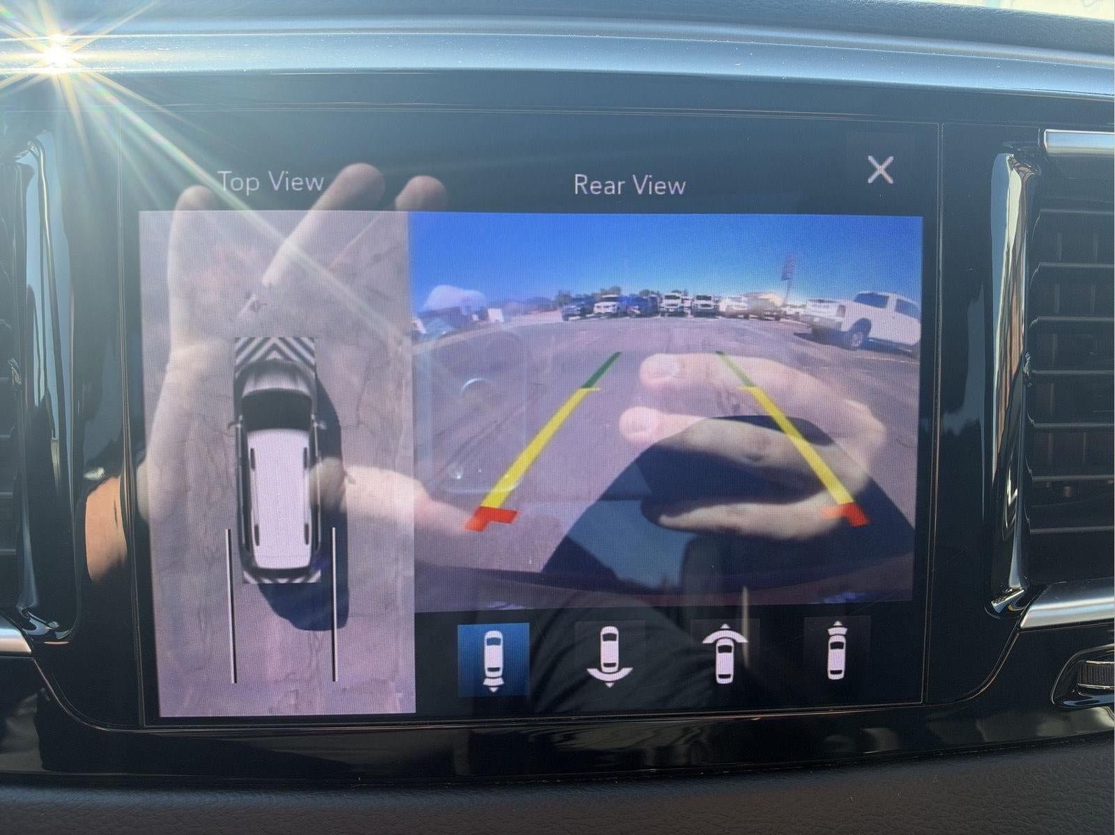 Used 2018 Chrysler Pacifica Touring-L Plus w/ Advanced Safetytec Group FWD image 14
