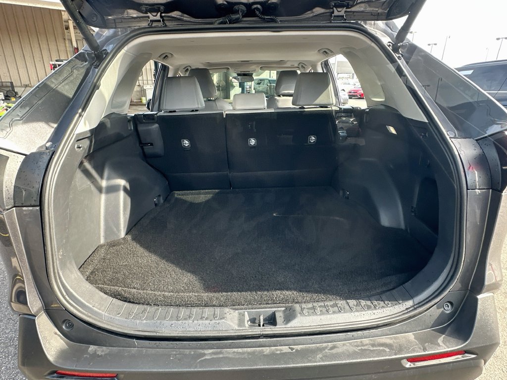 Used 2024 Toyota RAV4 XLE Premium FWD image 25