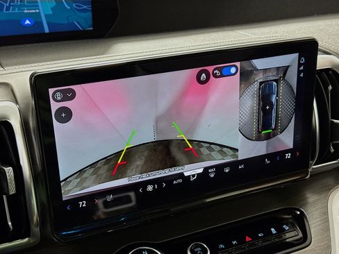 Used 2025 Ford Expedition Max Platinum image 3