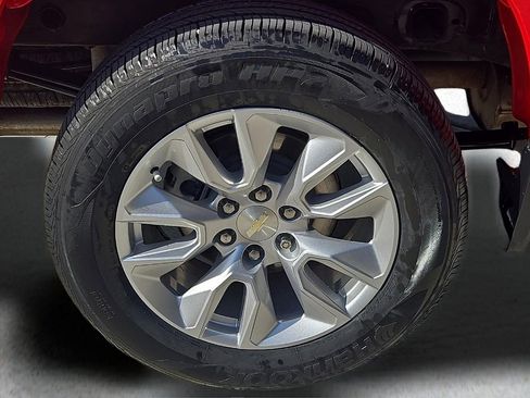 Used 2020 Chevrolet Silverado 1500 Custom w/ Custom Value Package image 8