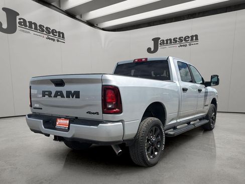 Used 2026 RAM 2500 Big Horn AWD/4WD image 4