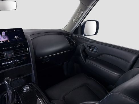 Used 2024 INFINITI QX80 Luxe AWD/4WD image 26