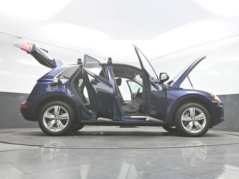 Used 2019 Audi Q5 2.0T Premium Plus w/ Premium Plus Package image 38