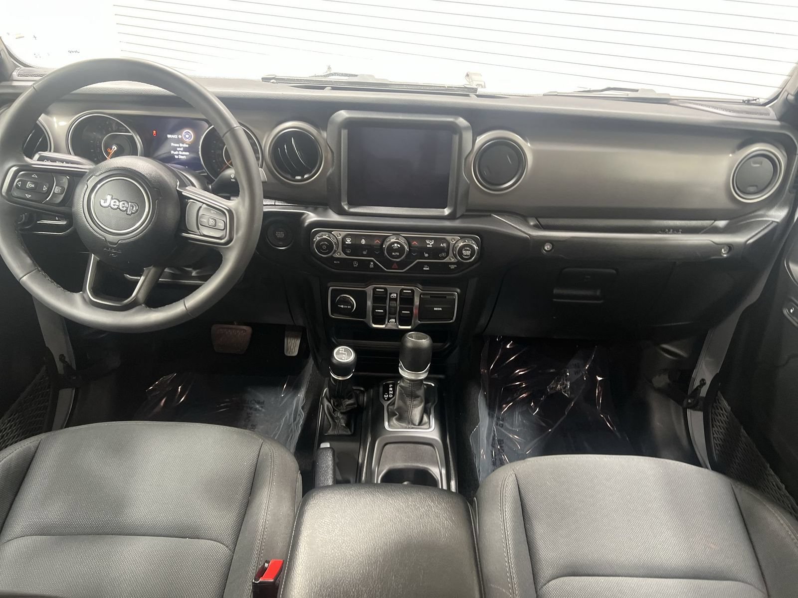 Used 2023 Jeep Gladiator Sport AWD/4WD image 21