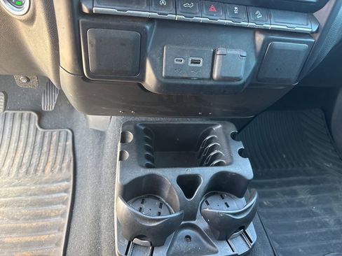 Used 2019 Chevrolet Silverado 1500 LT w/ Texas Edition image 12