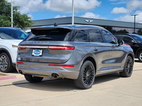Used 2022 Lincoln Corsair Reserve w/ Equipment Group 201A FWD image 3