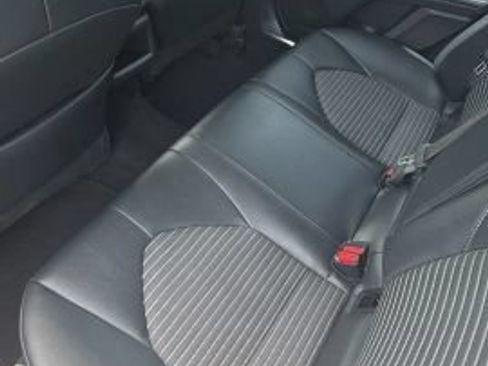 Used 2019 Toyota Camry SE w/ Carpet Mat Package FWD image 14