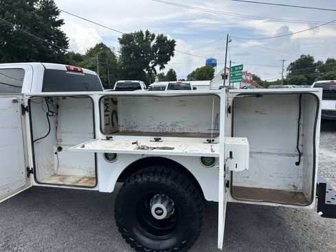 Used 2018 Chevrolet Silverado 3500 W/T w/ WT Convenience Package AWD/4WD image 15