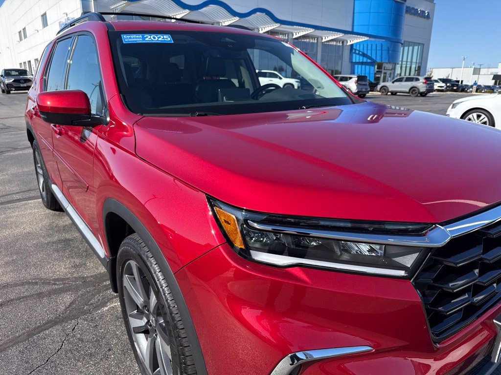 Certified 2025 Honda Pilot Elite image 12