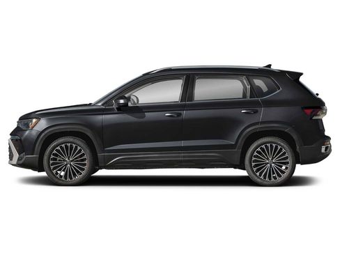 New 2026 Volkswagen Taos SE image 3