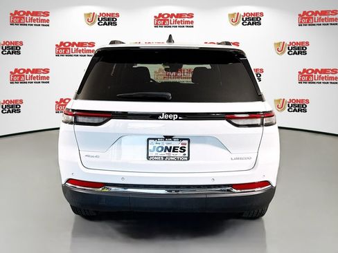 Used 2025 Jeep Grand Cherokee Laredo X AWD/4WD image 15