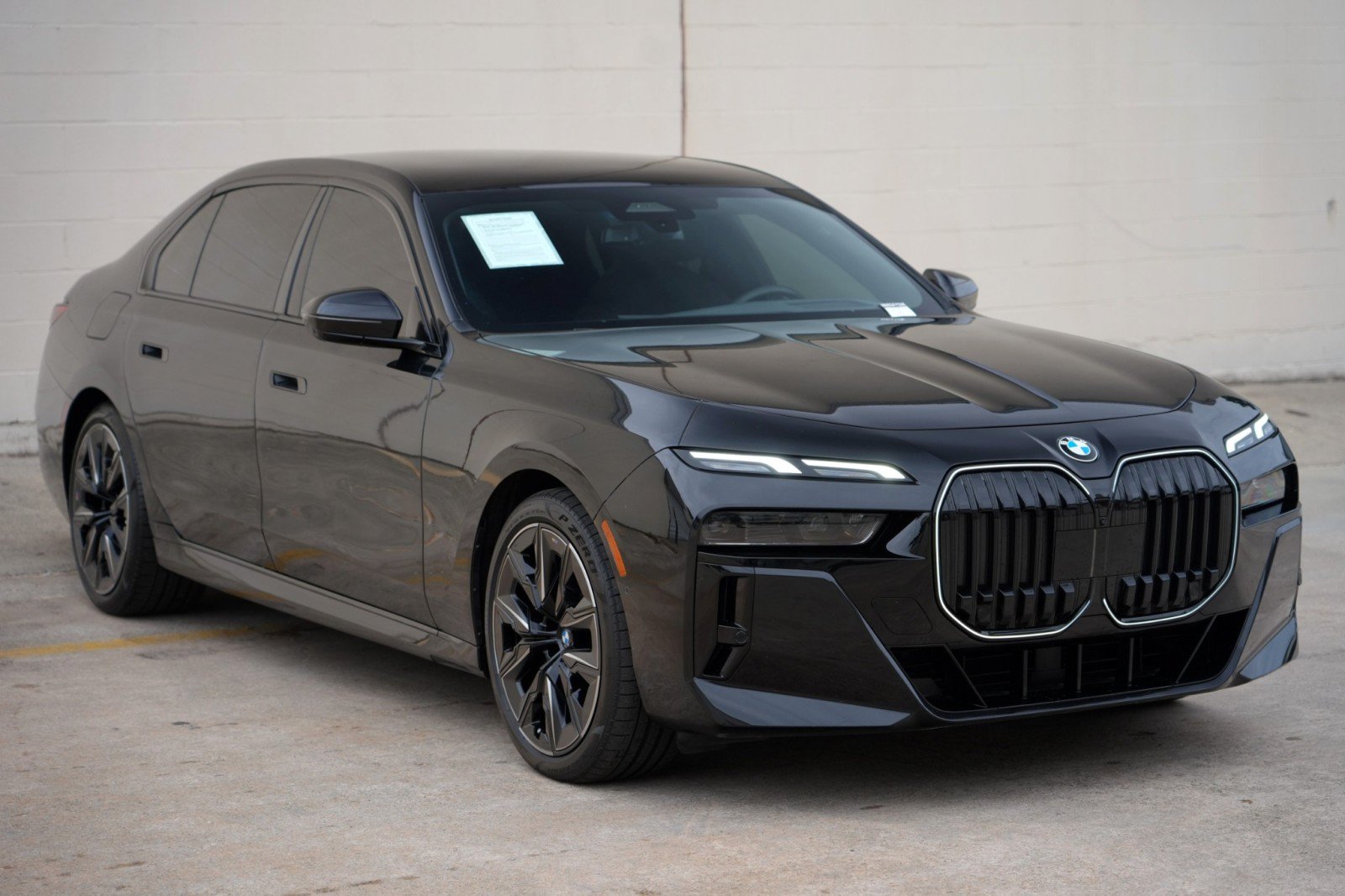 Used 2025 BMW 740i w/ Premium Package RWD image 73