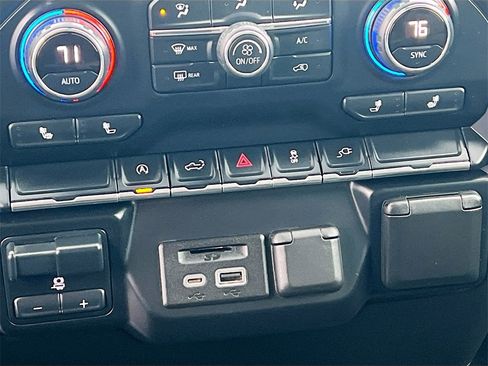 Used 2020 Chevrolet Silverado 1500 LT w/ All-Star Edition image 19