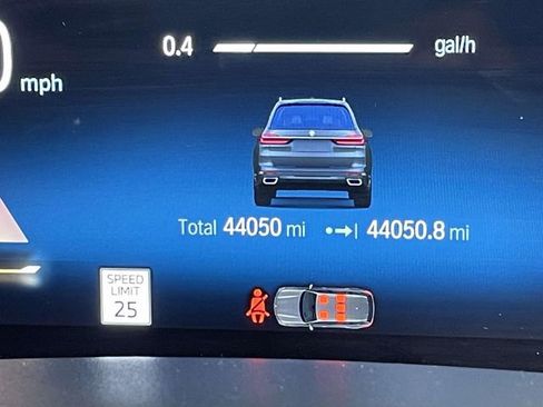 Used 2023 BMW X7 xDrive40i w/ Executive Package image 50