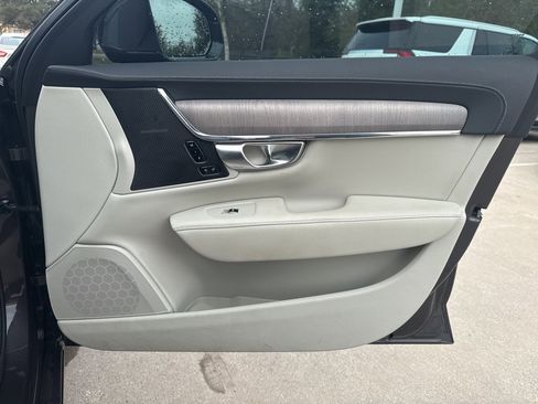 Used 2023 Volvo S90 B6 Ultimate image 10