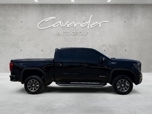 Used 2024 GMC Sierra 1500 AT4 w/ Technology Package AWD/4WD image 18