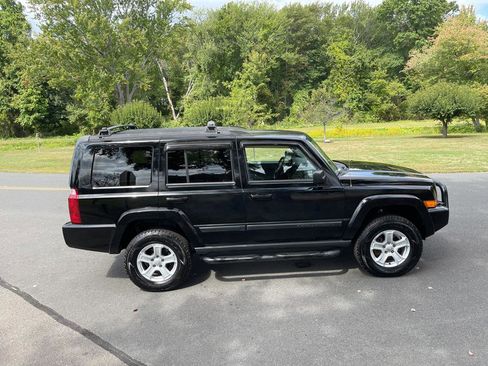 Used 2007 Jeep Commander Sport image 18