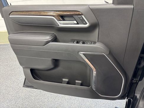 Used 2025 GMC Sierra 1500 Elevation AWD/4WD image 30