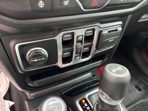 Used 2020 Jeep Wrangler Unlimited Sport AWD/4WD image 20
