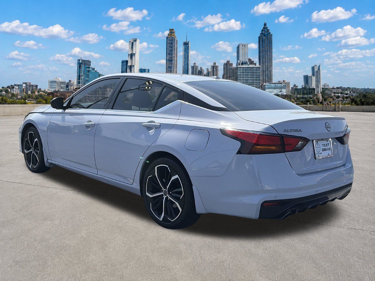 Certified 2025 Nissan Altima 2.5 SR w/ SR Premium Package FWD image 21